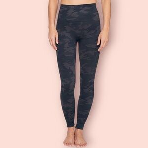 NEW spanx look at me now seamless legging camo black grey XXL